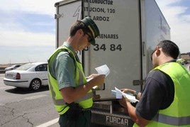 Un control de la Guardia Civil de Tráfico.