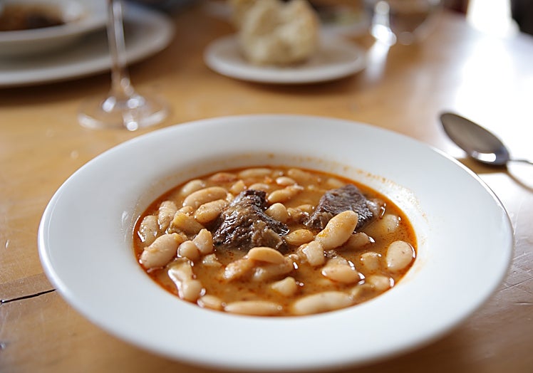 Les Fabes del restaurante Tierra de Agua, durante la segunda jornada.