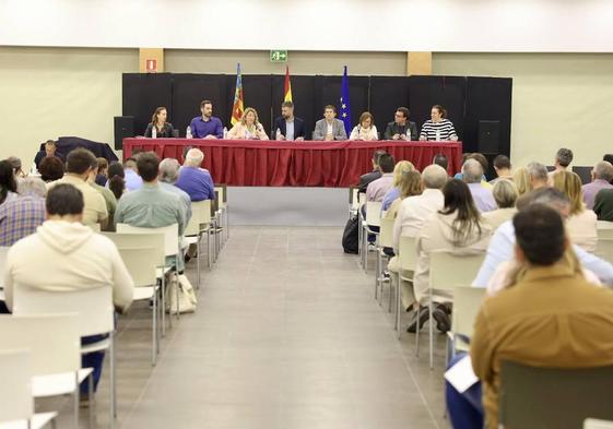 Asamblea de presidentes de falla del mes de abril, celebrada el martes.