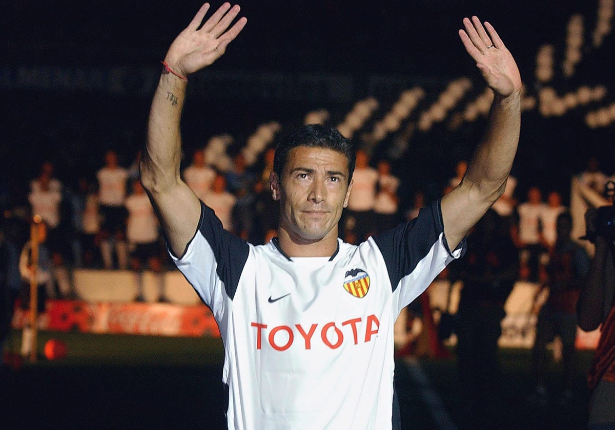 Kily González, ex jugador del Valencia