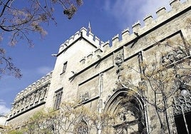 Fachada principal de la Lonja.