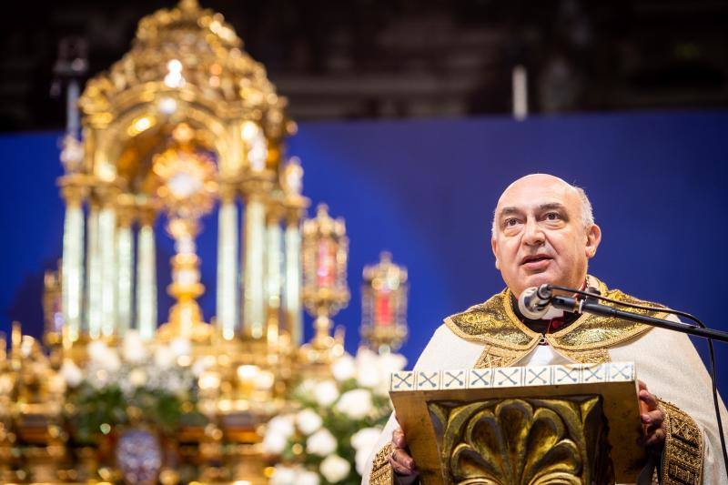 Gran Vigilia por el Centenario de la Coronación de la Virgen de los Desamparados