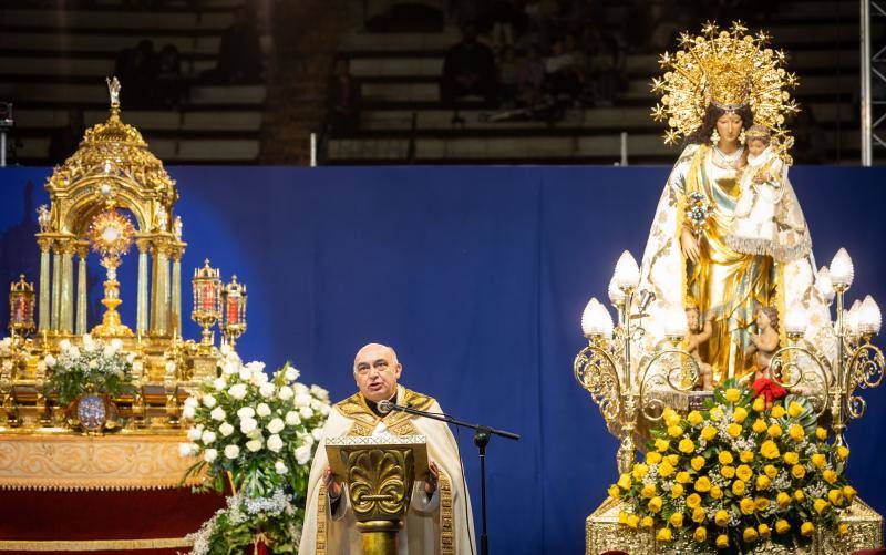 Gran Vigilia por el Centenario de la Coronación de la Virgen de los Desamparados