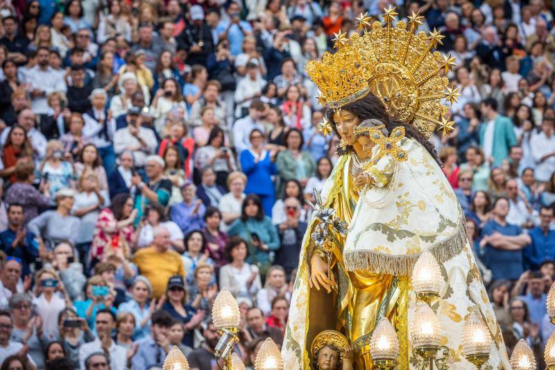 Gran Vigilia por el Centenario de la Coronación de la Virgen de los Desamparados