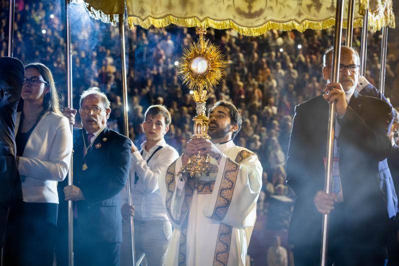 Gran Vigilia por el Centenario de la Coronación de la Virgen de los Desamparados