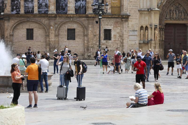 Ambientazo este domingo en las calles de Valencia