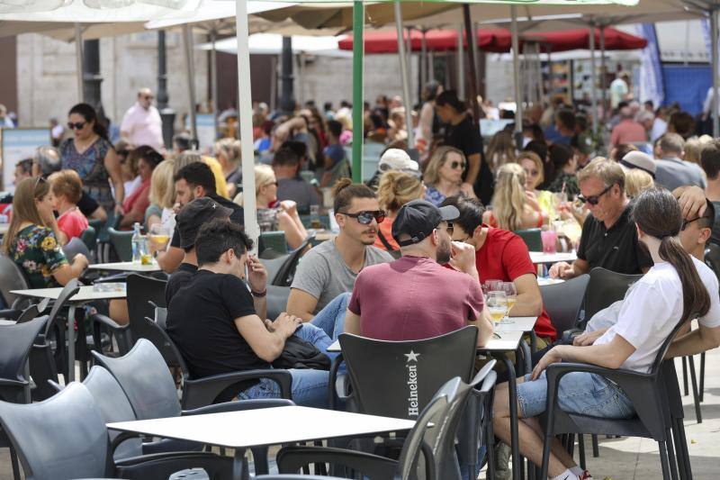 Ambientazo este domingo en las calles de Valencia