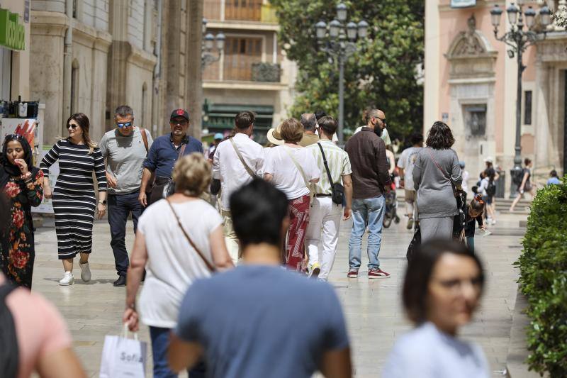 Ambientazo este domingo en las calles de Valencia