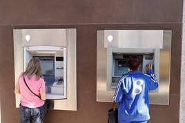 El Banco de España advierte sobre las consecuencias de devolver los recibos