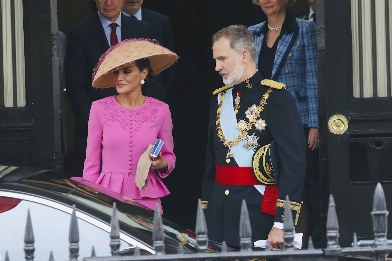 El espectacular look de la reina Letizia en la coronación de Carlos III