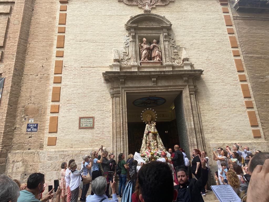 Ruzafa celebra el Centenario de la Coronación de la Virgen de los Desamparados