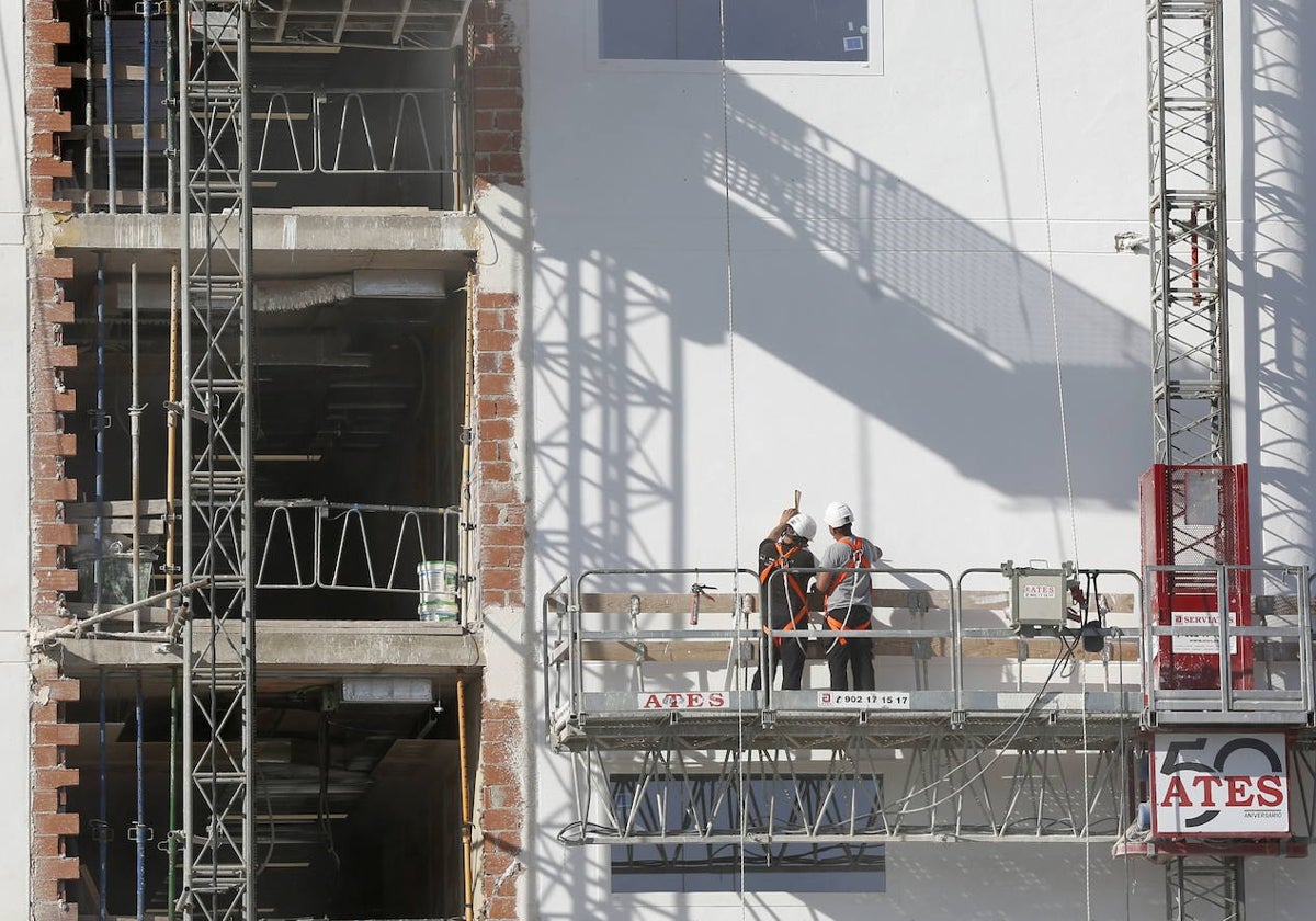 Edificio en construcción en Valencia.