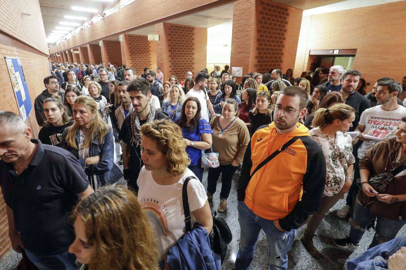 Así se han vivido las oposiciones de Correos en Valencia