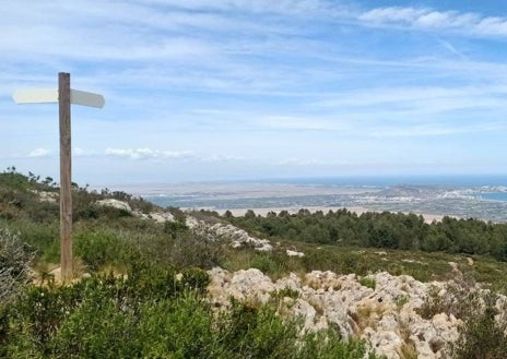 Imagen secundaria 1 - Algunas de las espectaculares vistas de la exigente ruta.