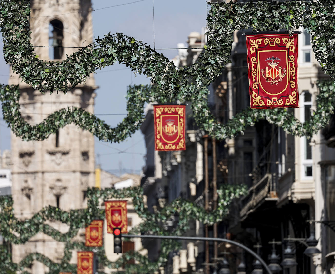 Valencia se engalana para celebrar los festejos del Centenario de la Coronación de la Virgen de los Desamparados