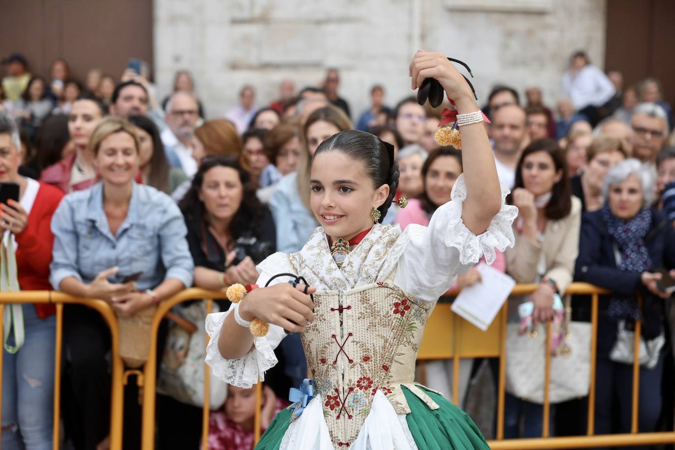 Dansà infantil a la Virgen de los Desamparados