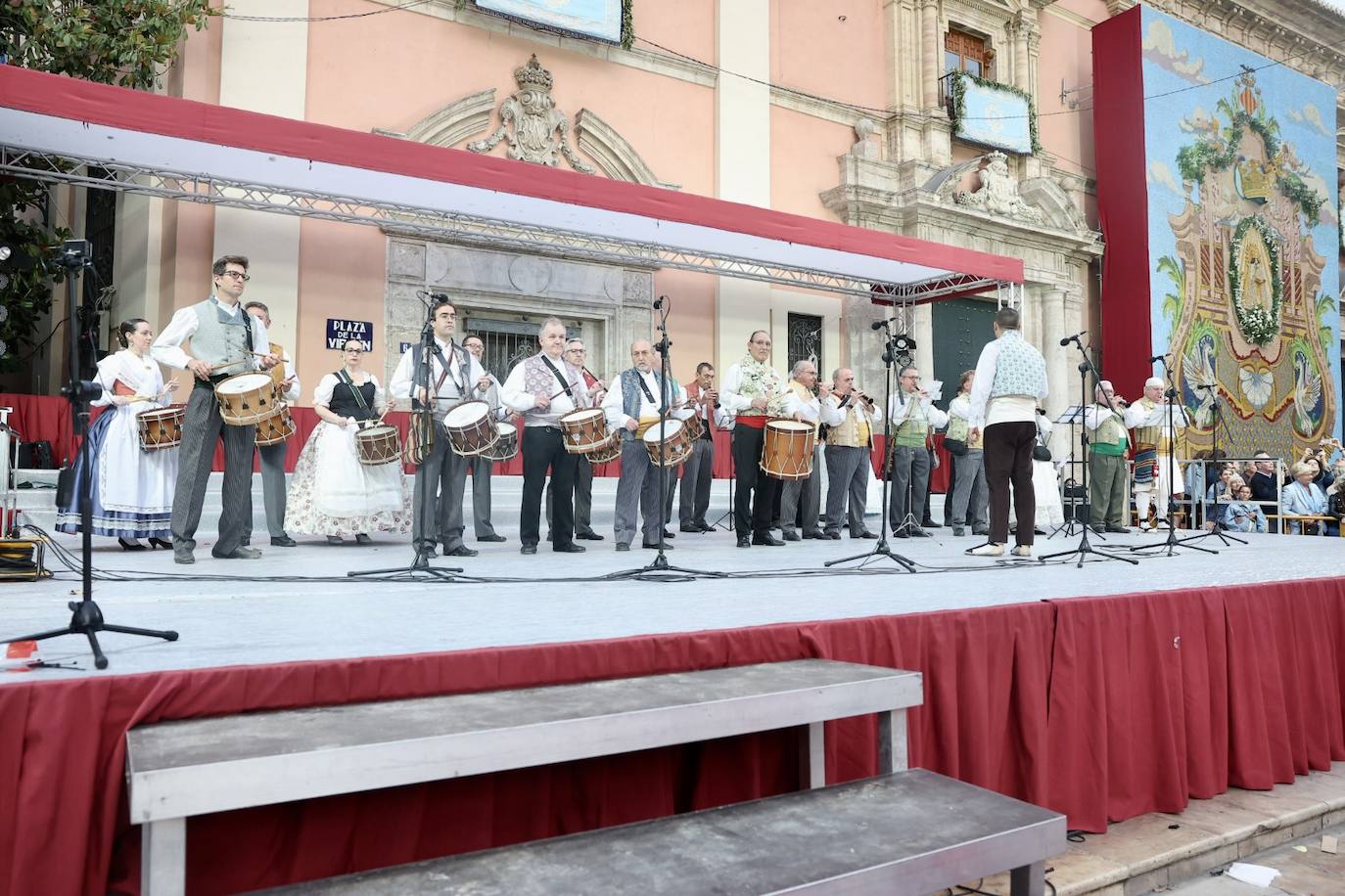 Dansà infantil a la Virgen de los Desamparados