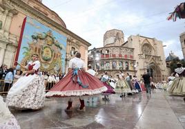 Dansà infantil a la Virgen de los Desamparados