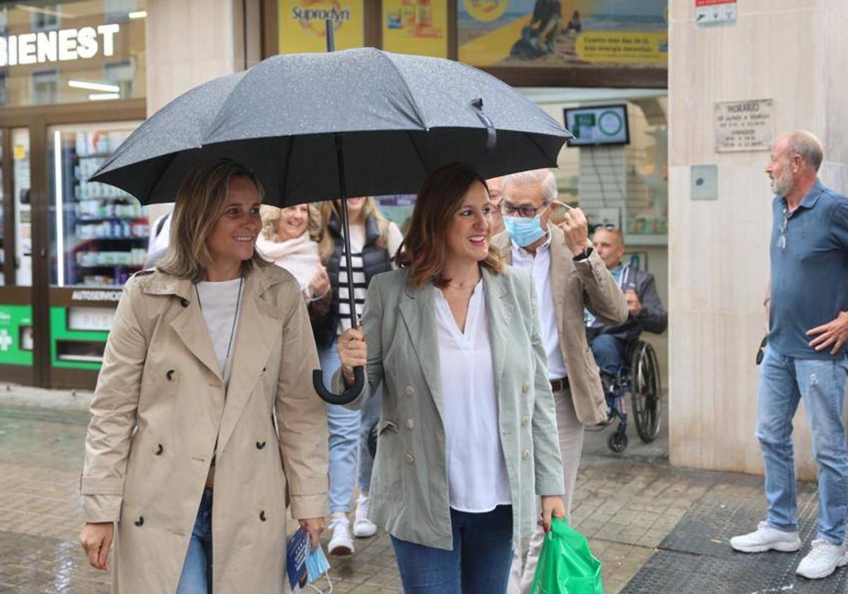 Paula Llobet y María José Catalá, este viernes.