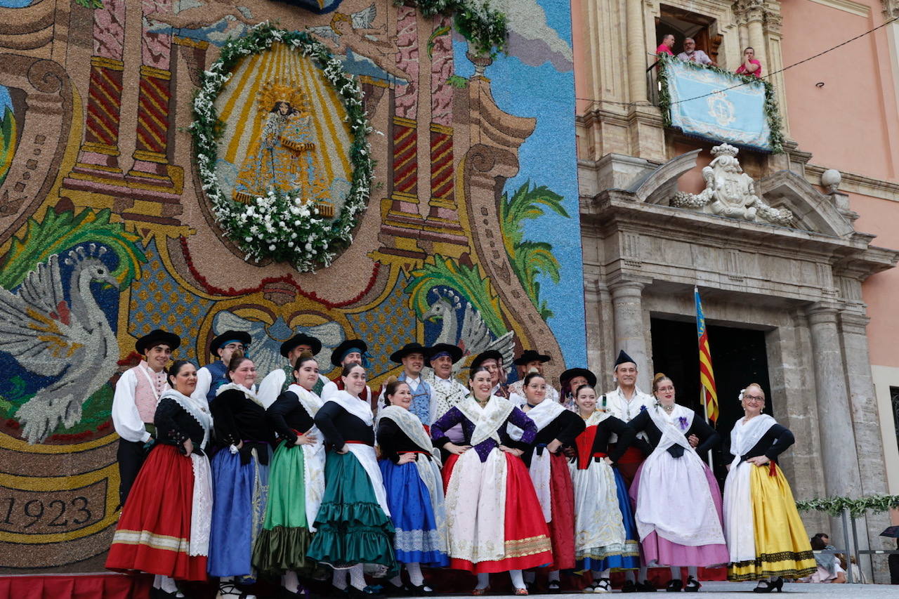 Así ha sido la dansà dels Pobles por el Centenario de la Coronación de la Virgen