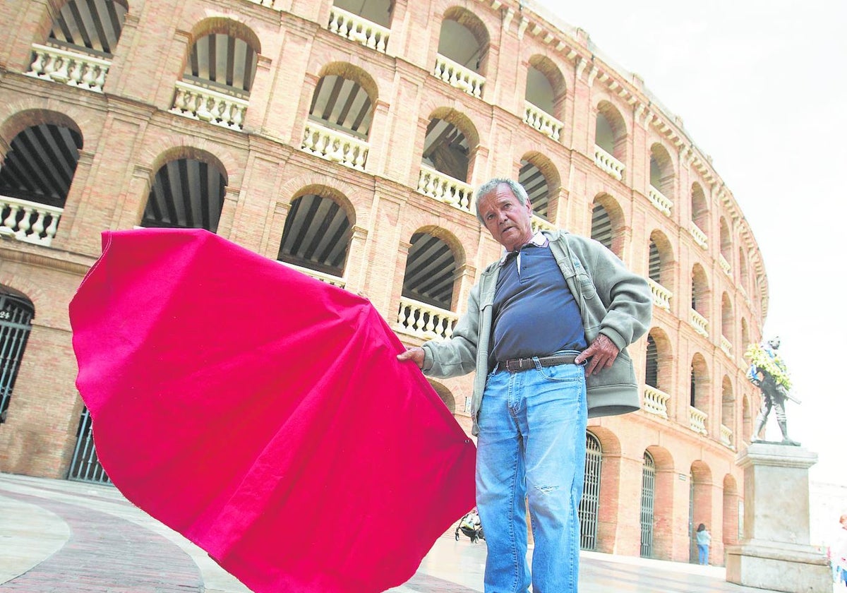 'El José' muestra sus habilidades con el capote.