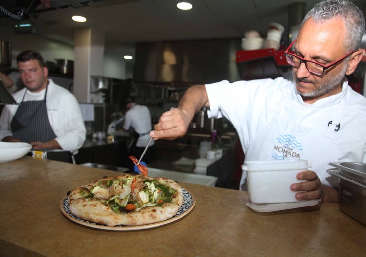 Imagen principal - La mejor pizza clásica de la Comunitat se prepara en Dénia