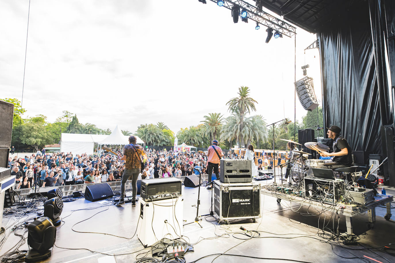 Los Invaders, Dorian y León Benavente calientan el Deleste Festival 2023 en Valencia