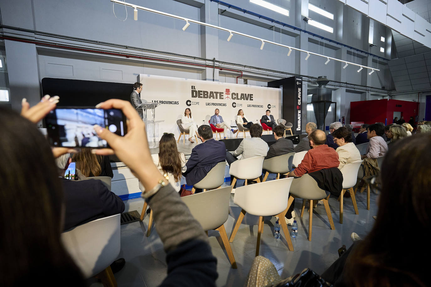 Los candidatos a la alcaldía de Valencia, en el último debate clave de LAS PROVINCIAS