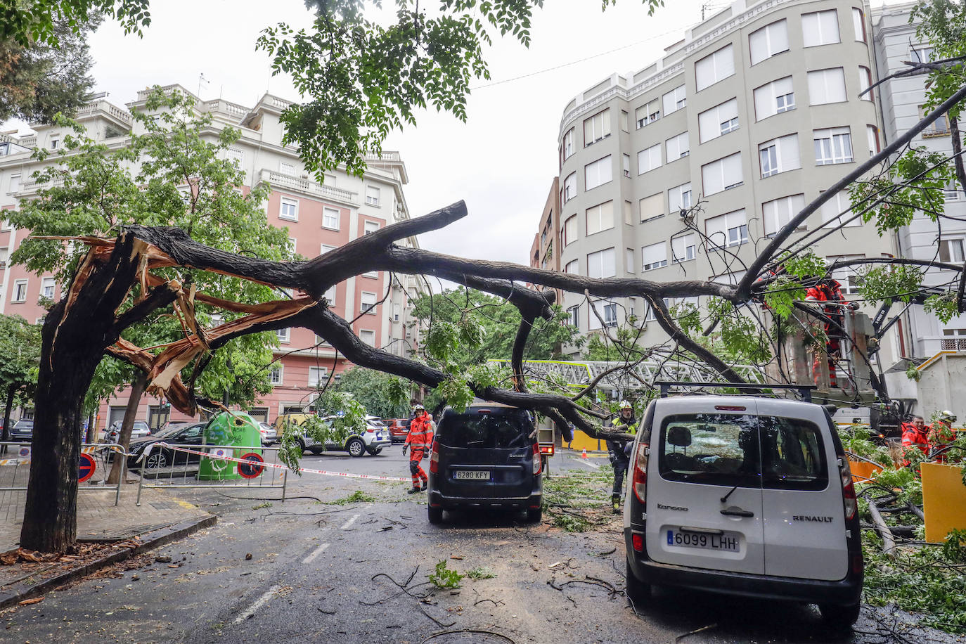 La DANA descarga con fuerza en Valencia y ocasiona varios daños