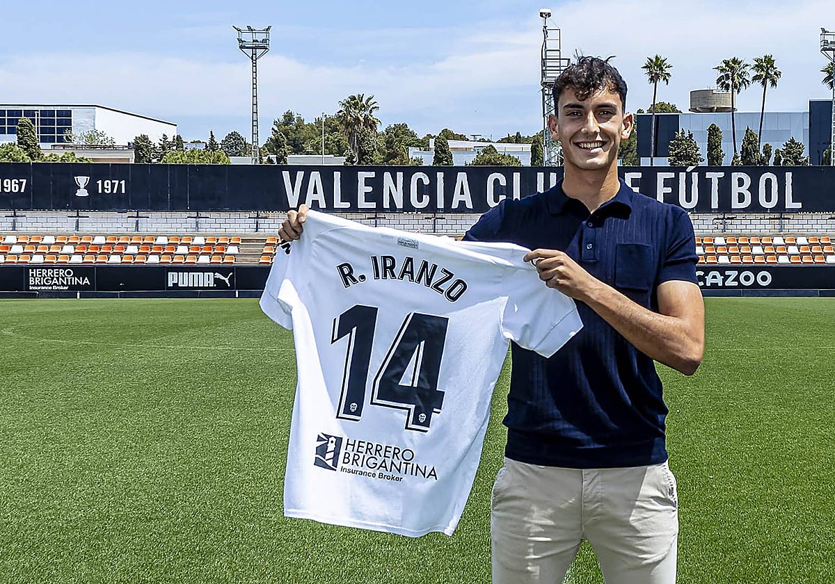 Rubén Iranzo seguirá siendo jugador del Valencia hasta el año 2027.