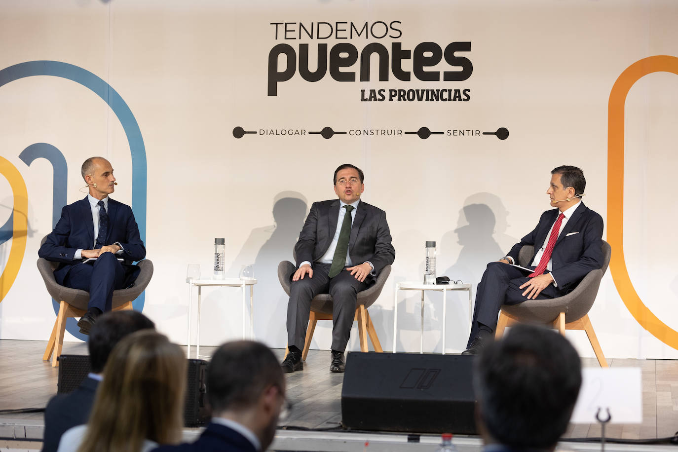 El ministro de Exteriores, José Manuel Albares, visita LAS PROVINCIAS