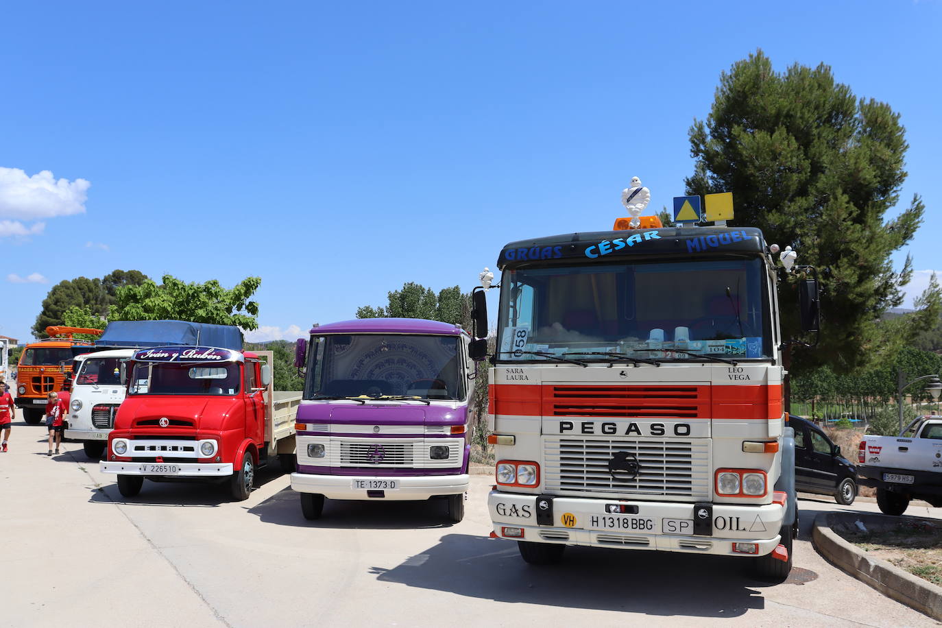 Los camiones y furgones de nuestros abuelos se dieron cita en el Rincón de Ademuz