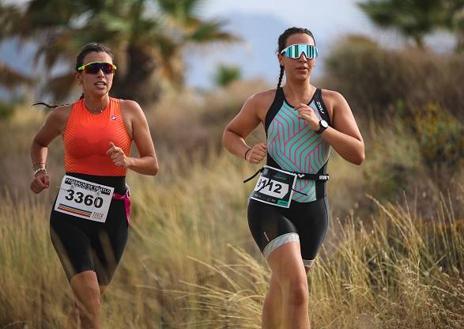 Imagen secundaria 1 - Mediterránea Triatlon alcanza los 800 inscritos a más de un mes de la prueba