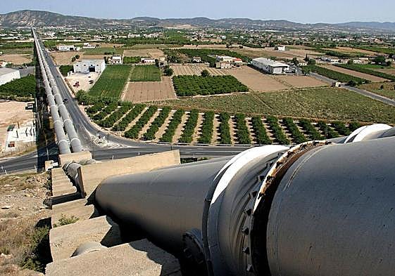 Conducciones del trasvase.