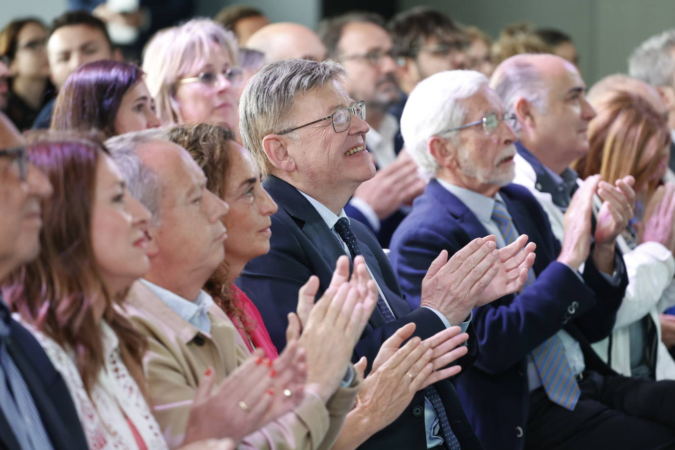 Puig cierra la campaña en el Veles e Vents