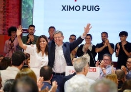 Sandra Gómez, junto a Ximo Puig.