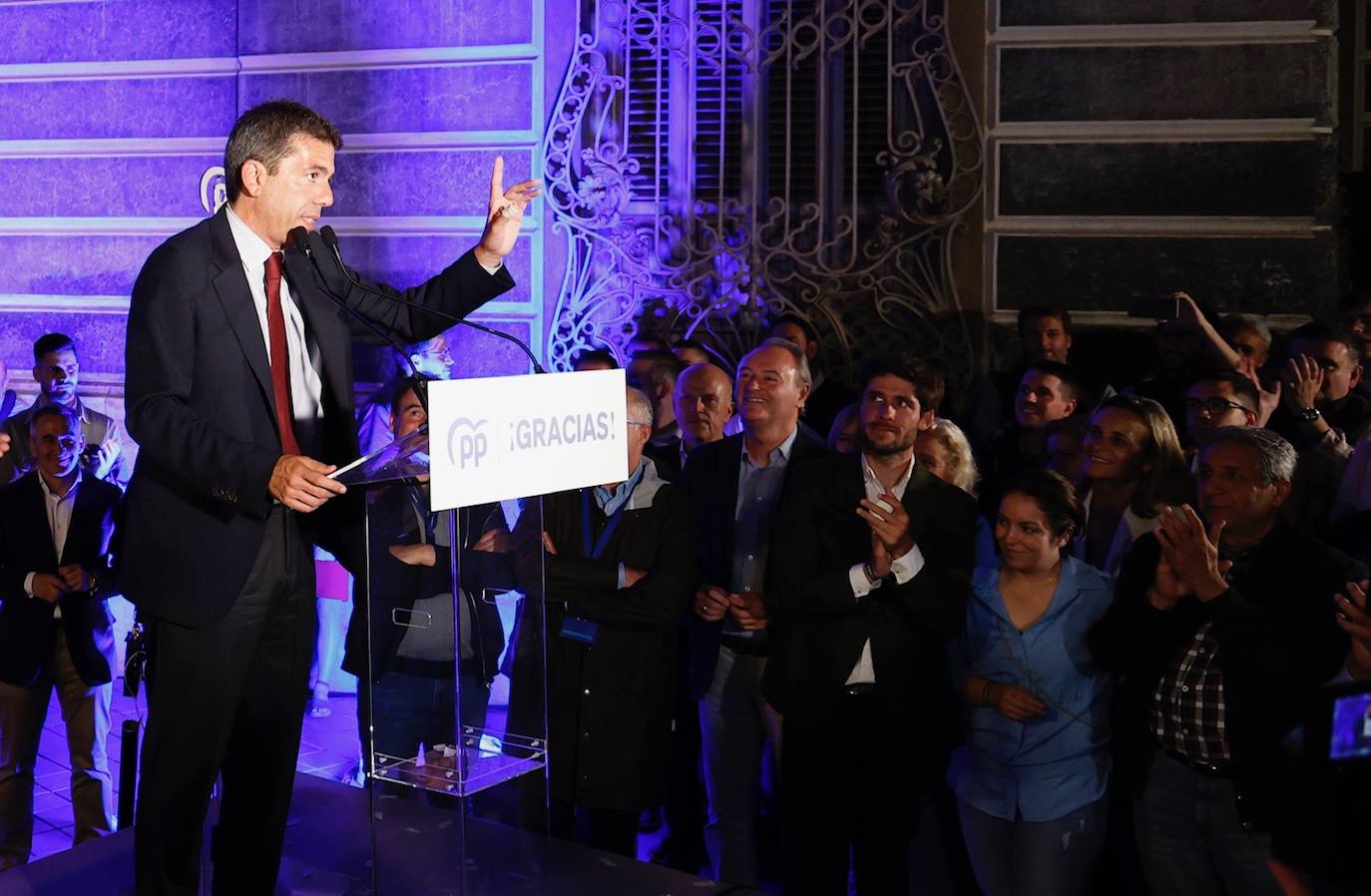 Así ha sido la celebración de Mazón y Catalá tras vencer en las elecciones