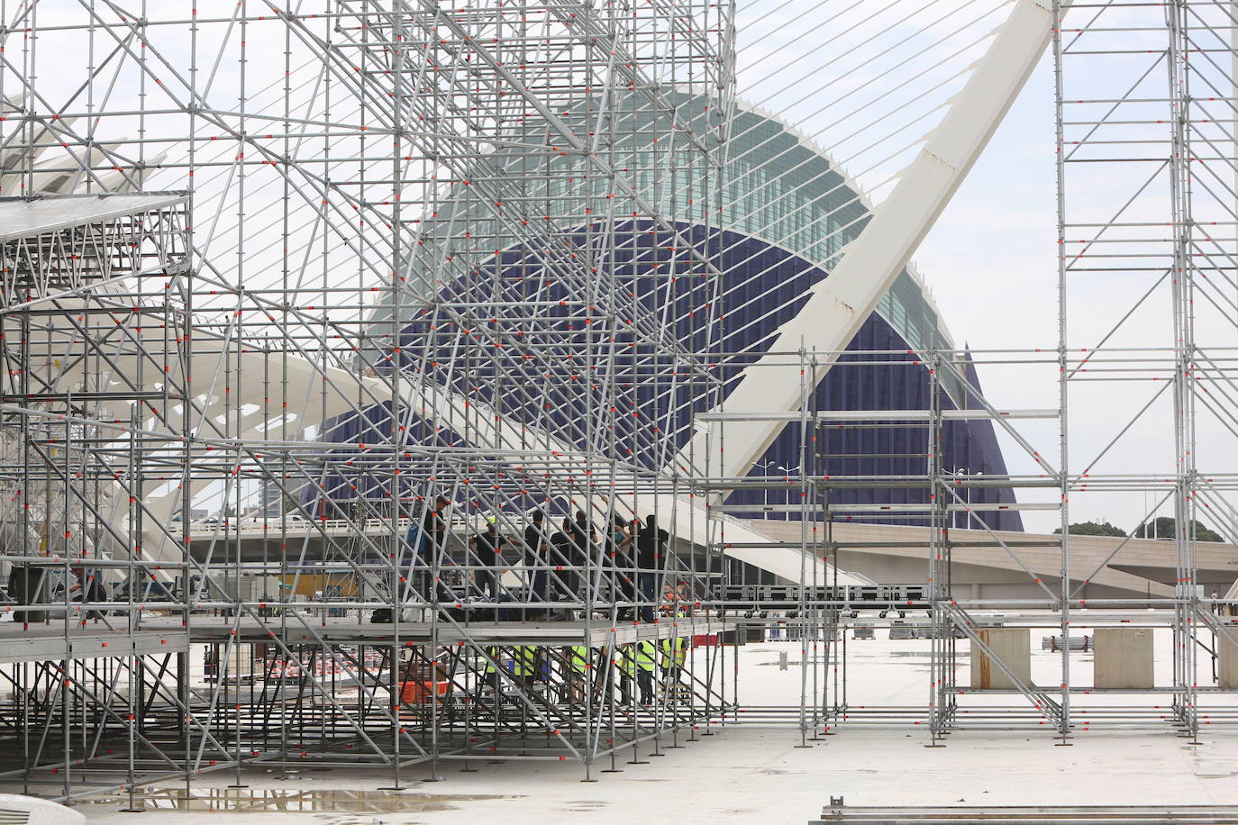 Imagen principal - Valencia levanta su &#039;festivalódromo&#039;