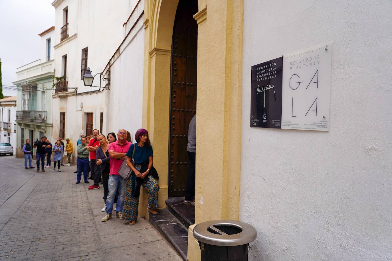 Familiares y amigos despiden a Antonio Gala