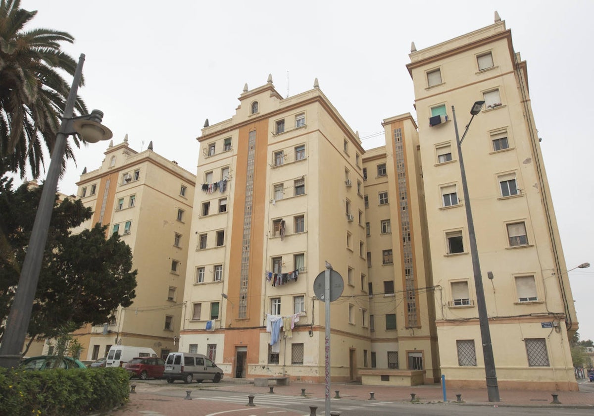 Bloque Portuarios que se tiene que derribar y trasladar la edificabilidad a la cale Astilleros.