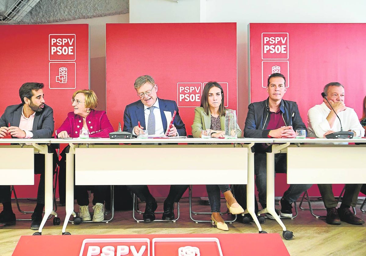 La Ejecutiva del PSPV, reunida tras las elecciones.