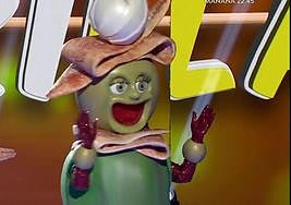 Momento en el que Banderilla se quita la máscara.