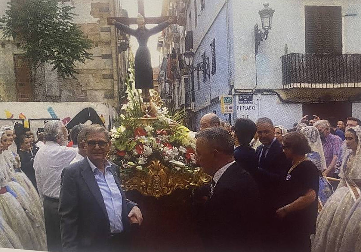 Procesión con la imagen de Sant Bult.