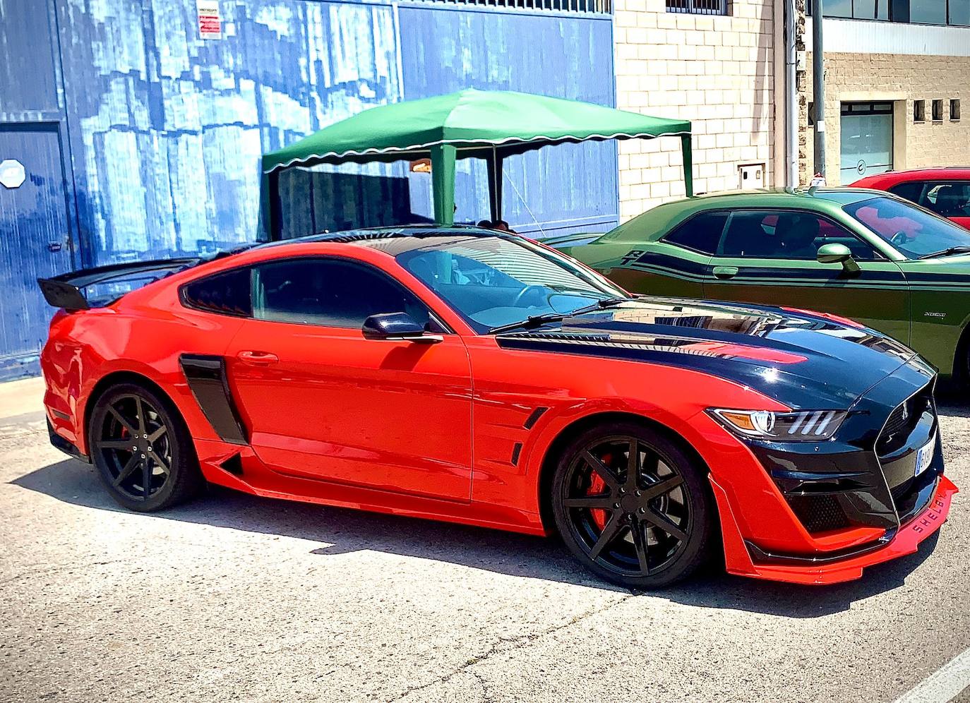 Los mejores coches americanos, en Rafelbunyol