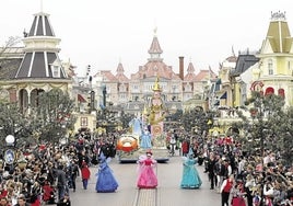 Cabalgata en Disneyland París.