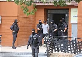 La Guardia Civil detiene a un hombre en la Coma.