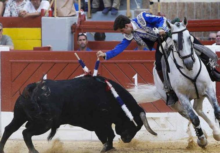 Cartel completo de la Feria de Toros en las Hogueras de Alicante 2023