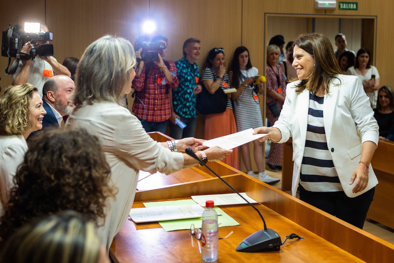 Recogida de actas de todos los concejales del Ayuntamiento de Valencia