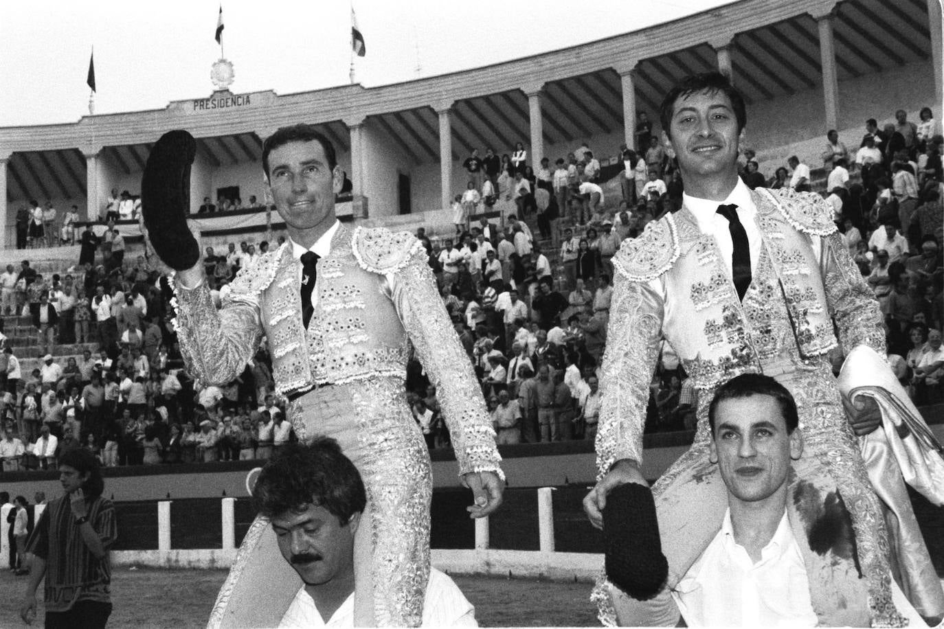 Fotos | La vida de Vicente Barrera, en imágenes: de torero a político