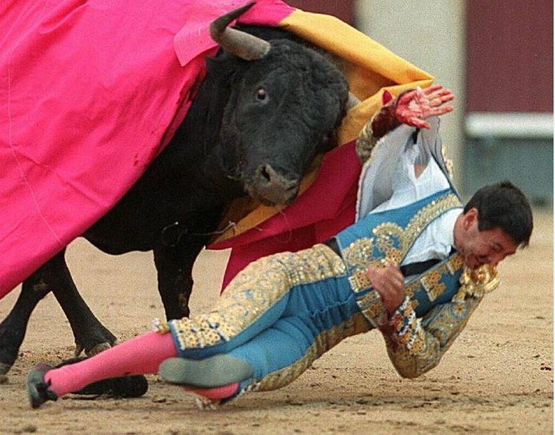 Fotos | La vida de Vicente Barrera, en imágenes: de torero a político